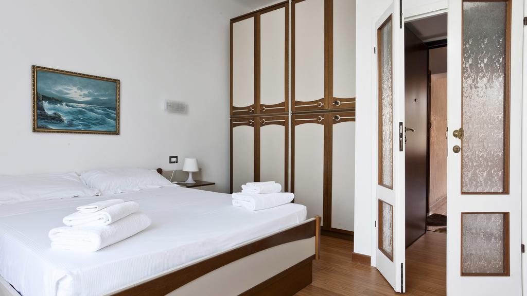 Appartamento Italianway-Piazza Firenze Milano Esterno foto